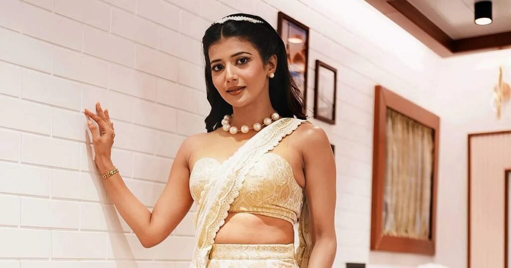 Samridhii shukla Biography